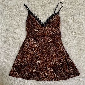 🦋Soft leopard print chemise